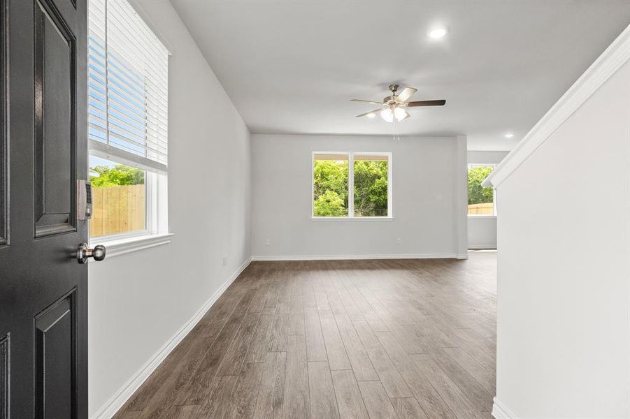 Spacious, unfurnished interior of a new home in Deer Creek, Crowley (Image 12). Spacious, unfurnished interior of a new home in Deer Creek, Crowley (Image 12).