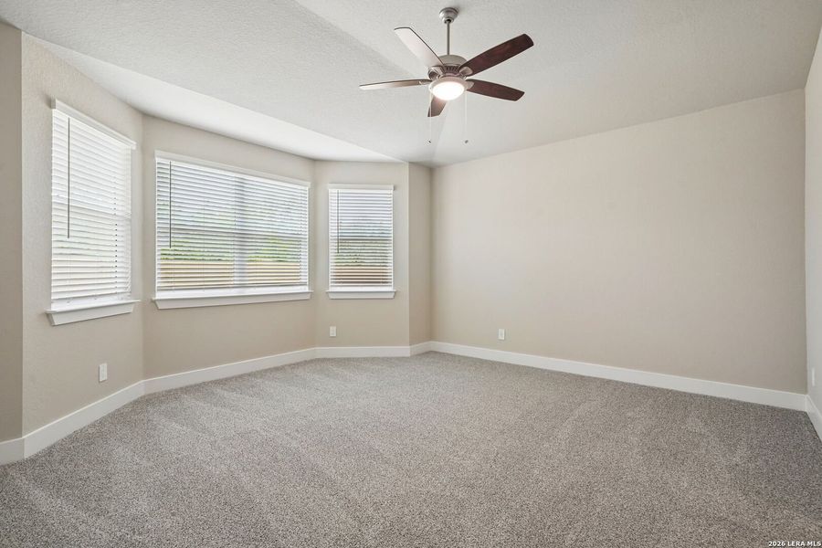 Spacious, unfurnished interior of a new home in Stetson Ridge, Marion (Image 29).
