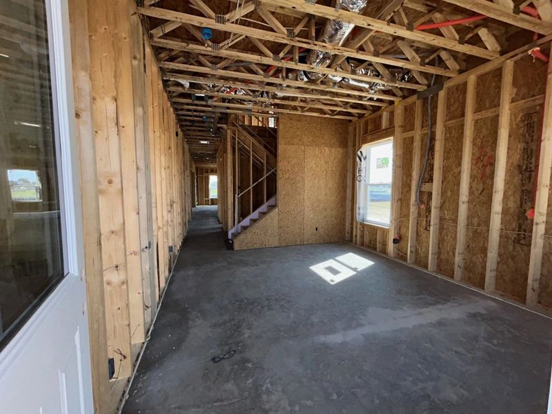 Entry & Flex Space Entry & Flex Space