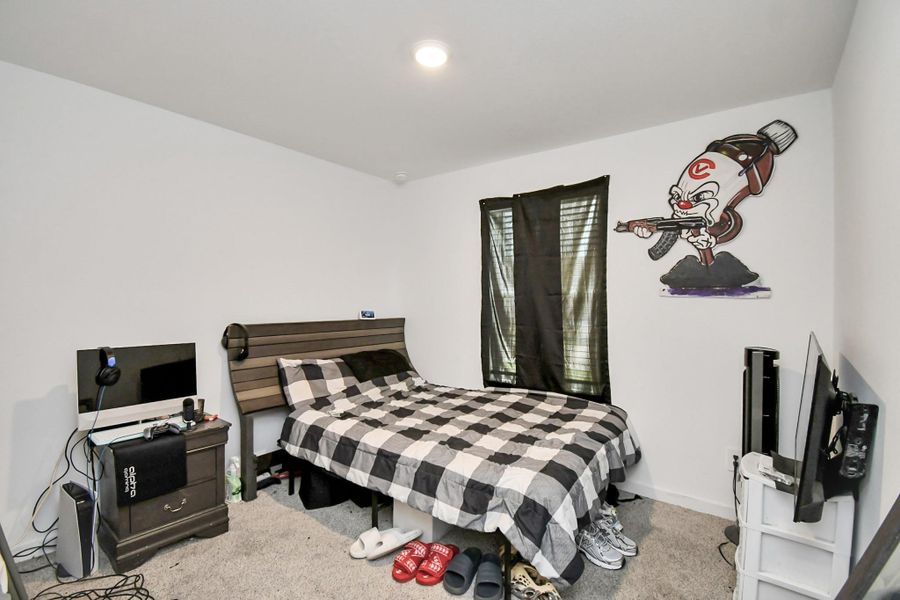 Furnished interior view inside a new home in Post Oak Pointe, Fresno (Image 6).