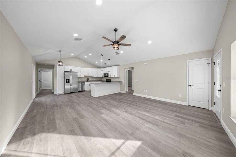 Spacious, unfurnished interior of a new home in , Williston (Image 29).