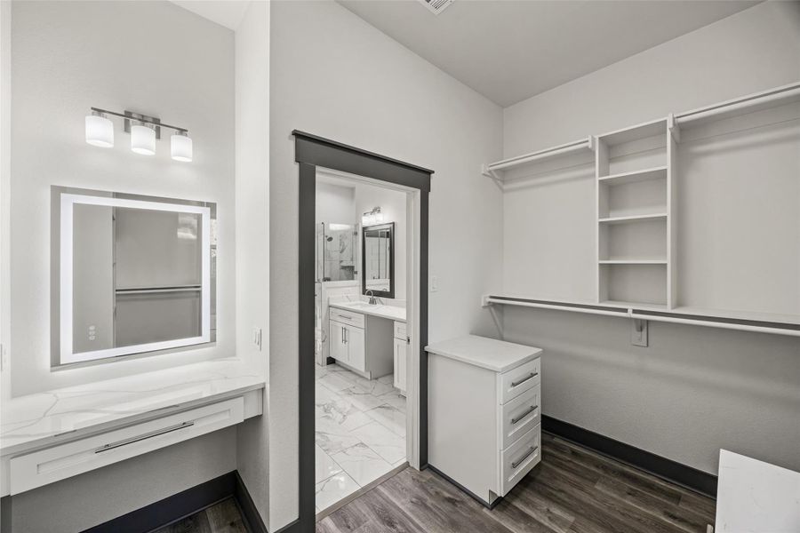 Image 41 of a home in .