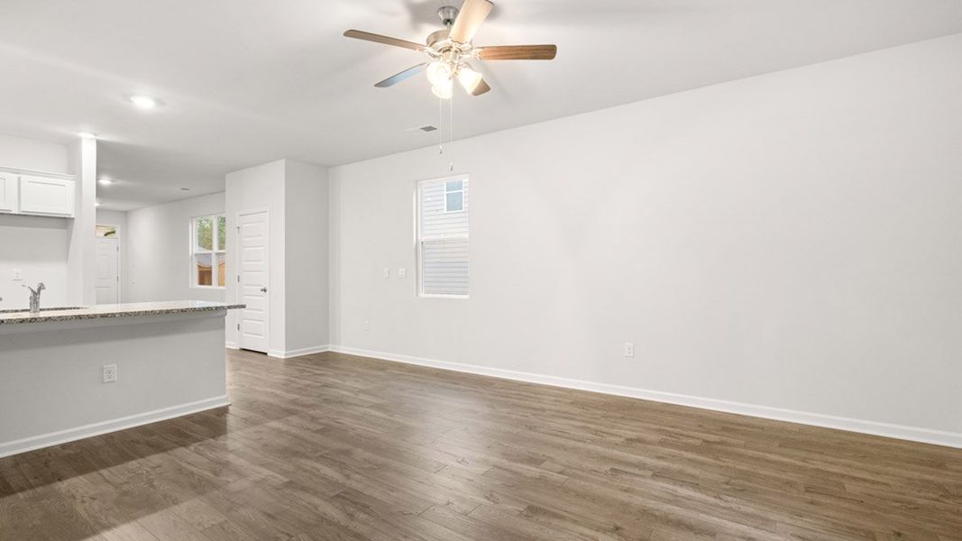 Spacious, unfurnished interior of a new home in Estates at Deer Hollow, Grovetown (Image 25). Spacious, unfurnished interior of a new home in Estates at Deer Hollow, Grovetown (Image 25).