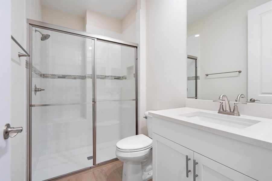 Capistrano Grande_4018 Tower Pointe Wy_L
