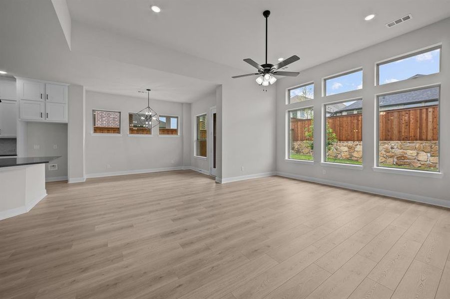 Image 33 of a home in Walsh Classic. Image 33 of a home in Walsh Classic.