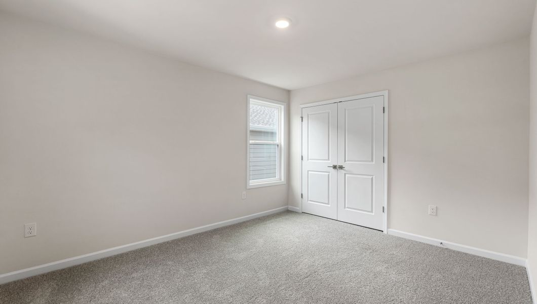 Representative unfurnished interior of a home built from the Landon by D.R. Horton in Seven Oaks, Greenwood (Image 27).