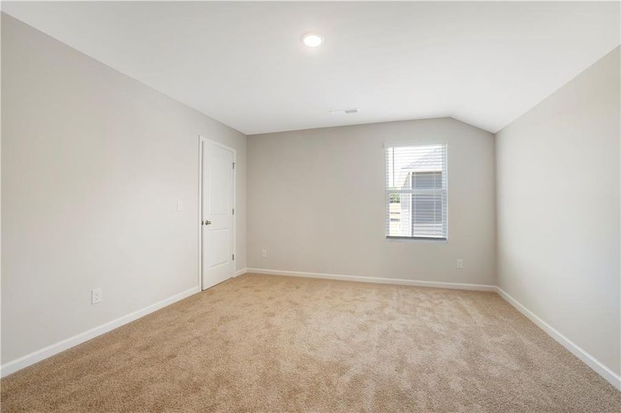 Spacious, unfurnished interior of a new home in Fern Dale, Fairburn (Image 24).