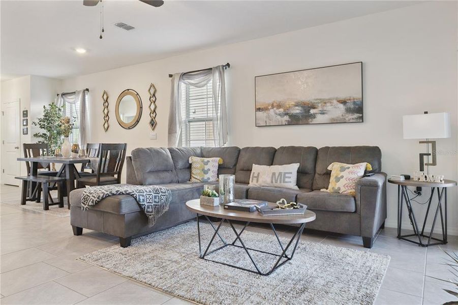 Furnished interior view inside a new home in Waterleigh, Winter Garden (Image 6). Furnished interior view inside a new home in Waterleigh, Winter Garden (Image 6).