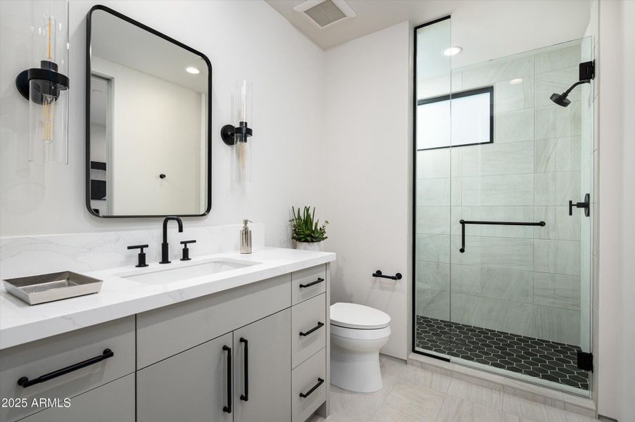 035_Casita 2Office Bathroom