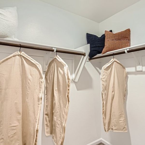 2566 Lily Owners WIC F1