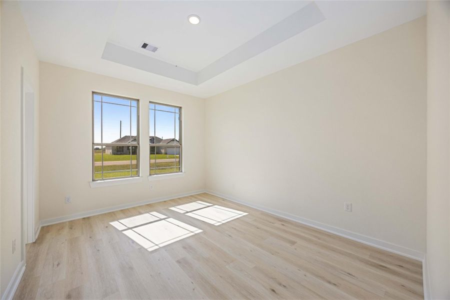 Spacious, unfurnished interior of a new home in Blue Heron Estates, Beasley (Image 12).