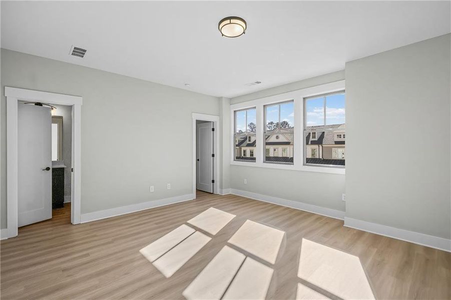 Spacious, unfurnished interior of a new home in Devin's Shire - A Kennesaw Tradition, Kennesaw (Image 30). Spacious, unfurnished interior of a new home in Devin's Shire - A Kennesaw Tradition, Kennesaw (Image 30).