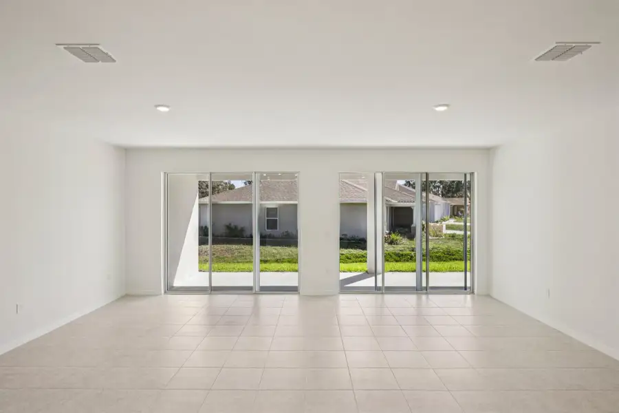 Representative unfurnished interior of a home built from the Huntington by Maronda Homes in Palm Coast, Palm Coast (Image 18).