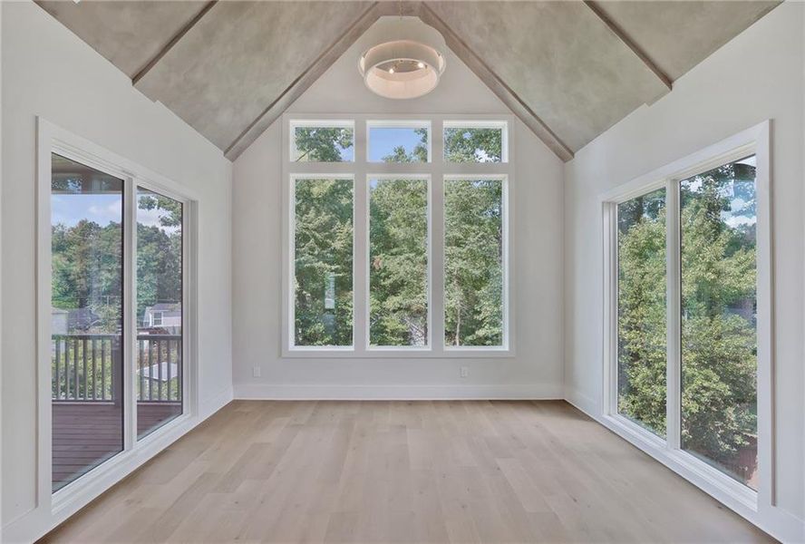 Spacious, unfurnished interior of a new home in , Atlanta (Image 33).