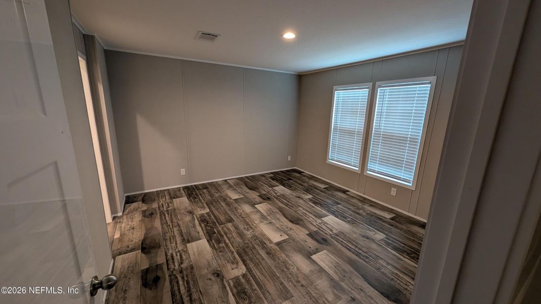 Spacious, unfurnished interior of a new home in , Callahan (Image 12).