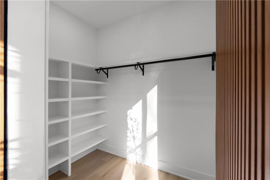 Image 90 of a home in .