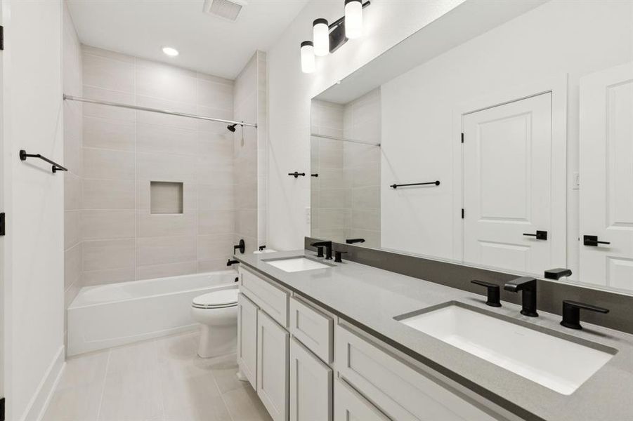 Furnished interior view inside a new home in , Copper Canyon (Image 8).