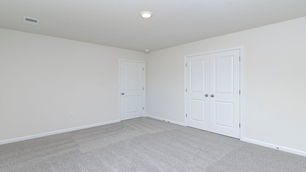 Spacious, unfurnished interior of a new home in Hunter's Branch, Hopkins (Image 29).