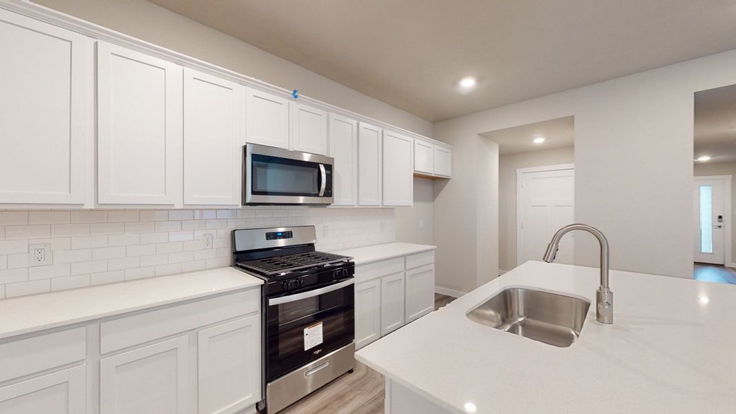 Furnished interior view inside a new home in Saratoga Crossing, Corpus Christi (Image 3).