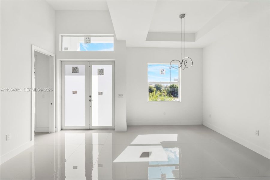 Spacious, unfurnished interior of a new home in , Lehigh Acres (Image 21).