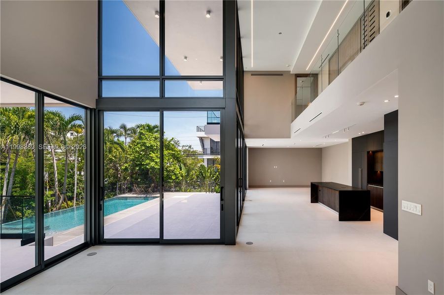Exterior details and patio area of a home in , Key Biscayne (Image 16).