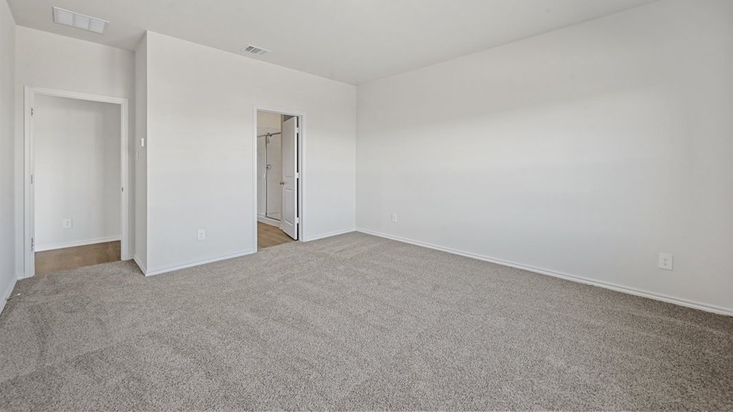 Spacious, unfurnished interior of a new home in Crane Crossing, Crandall (Image 17).
