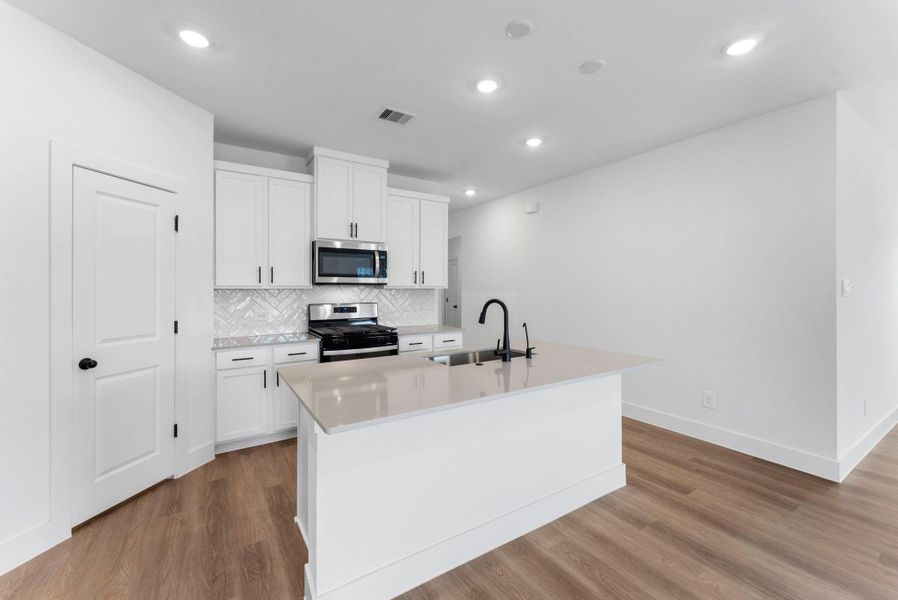 Furnished interior view inside a new home in Chapel Lakes, Montgomery (Image 12).