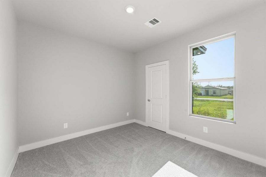 Spacious, unfurnished interior of a new home in , Hempstead (Image 25). Spacious, unfurnished interior of a new home in , Hempstead (Image 25).
