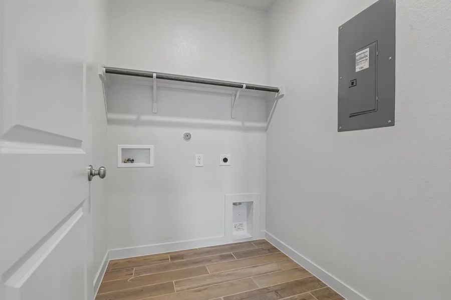 Spacious, unfurnished interior of a new home in Stream Waters, Seguin (Image 35). Spacious, unfurnished interior of a new home in Stream Waters, Seguin (Image 35).