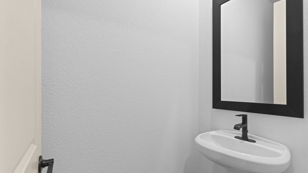 Representative interior finishes for a home built from the LANCASTER by D.R. Horton in Alexander, Pearland (Image 7). Representative interior finishes for a home built from the LANCASTER by D.R. Horton in Alexander, Pearland (Image 7).