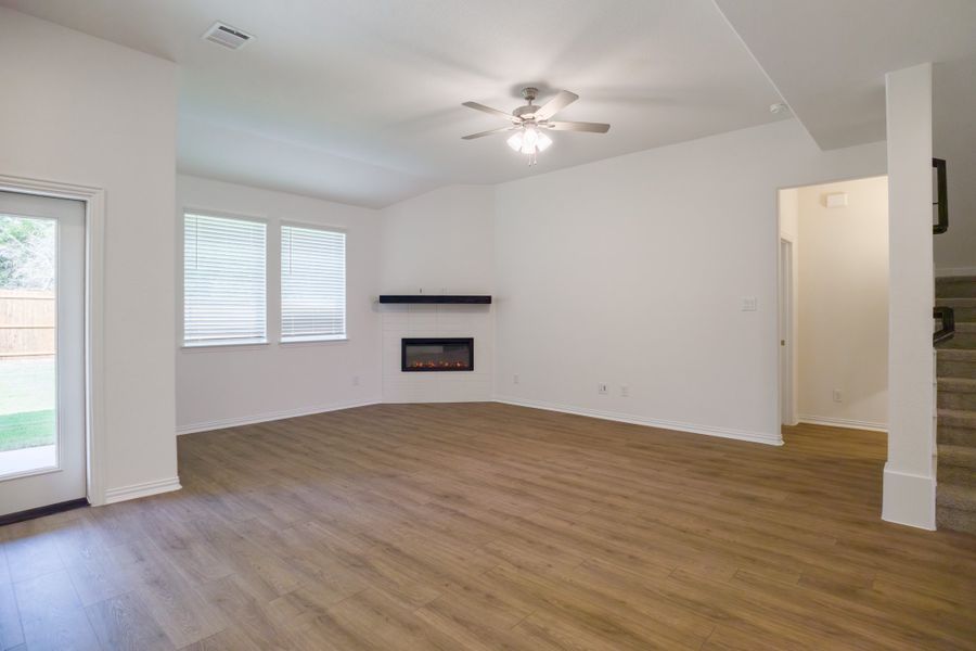 Spacious, unfurnished interior of a new home in Churchill, Anna (Image 18). Spacious, unfurnished interior of a new home in Churchill, Anna (Image 18).