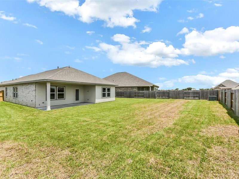 Exterior details and patio area of a home in Sierra Vista, Rosharon (Image 22). Exterior details and patio area of a home in Sierra Vista, Rosharon (Image 22).