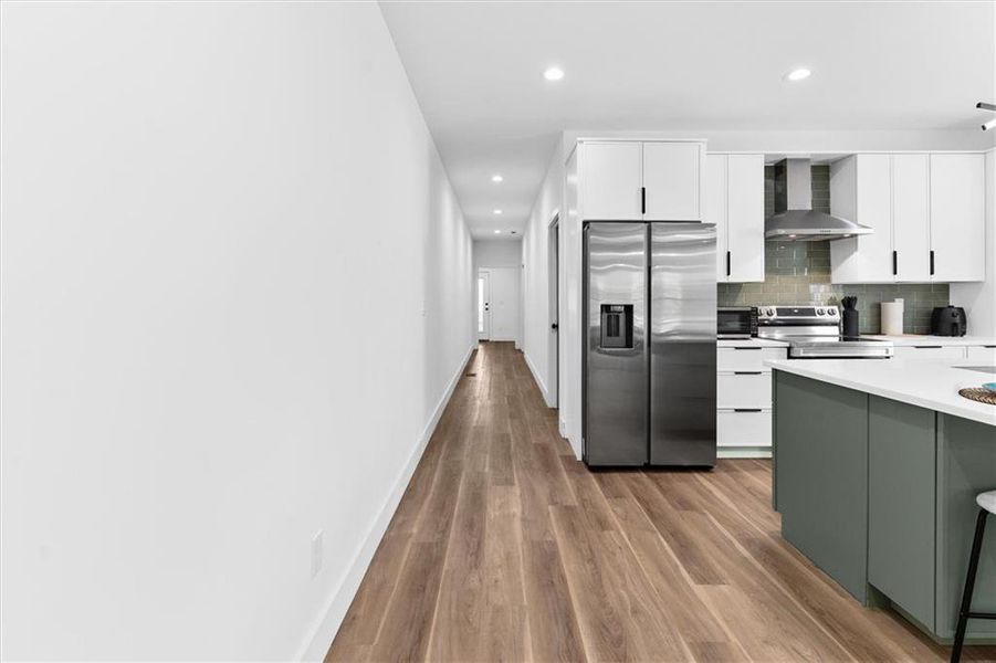 Furnished interior view inside a new home in , Atlanta (Image 65).