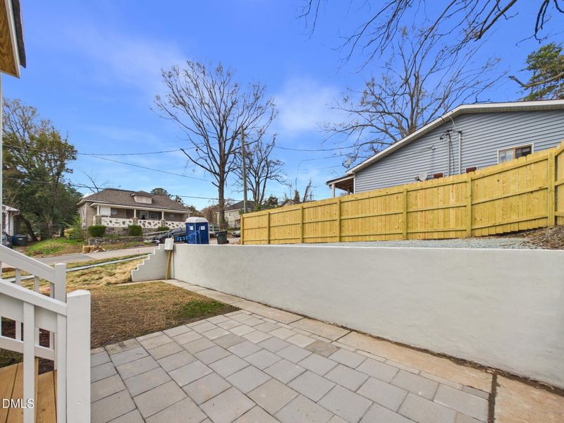 CAM01608G0-PR0128-STILL011