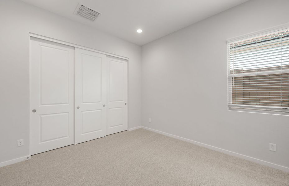 Spacious, unfurnished interior of a new home in Regent Hills - Meadow Series, Buckeye (Image 21). Spacious, unfurnished interior of a new home in Regent Hills - Meadow Series, Buckeye (Image 21).