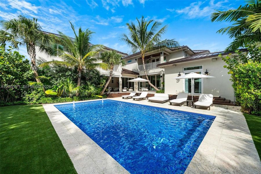 Exterior details and patio area of a home in , Pinecrest (Image 17).