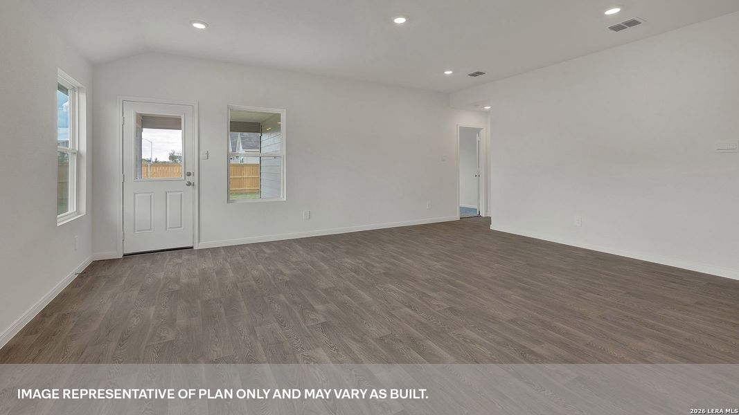 Spacious, unfurnished interior of a new home in Trace, San Marcos (Image 17).