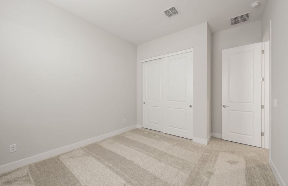 Spacious, unfurnished interior of a new home in Upper Canyon, Phoenix (Image 20). Spacious, unfurnished interior of a new home in Upper Canyon, Phoenix (Image 20).
