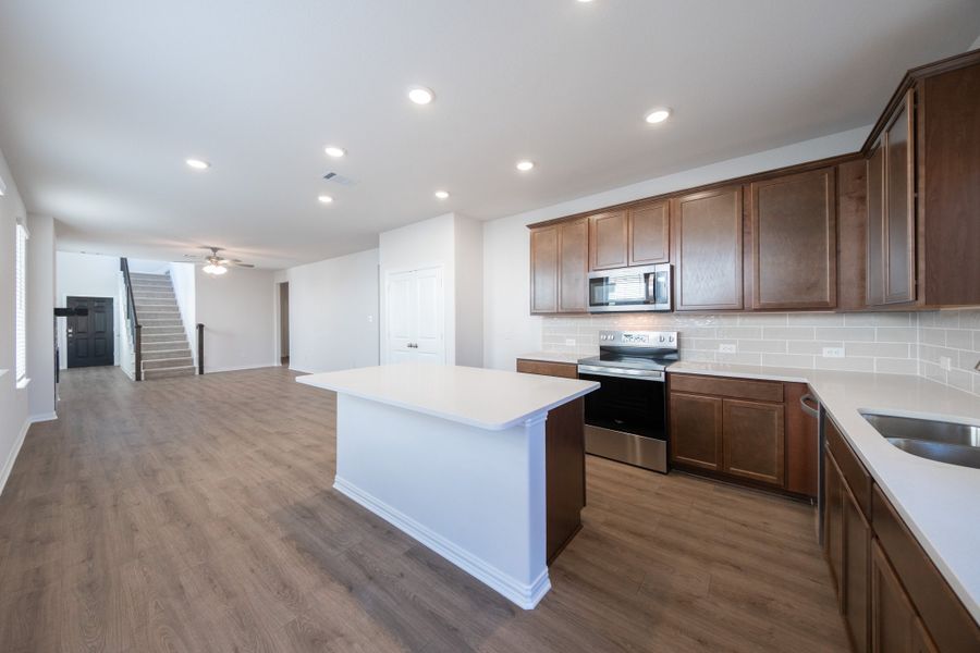 Furnished interior view inside a new home in Churchill, Anna (Image 9).