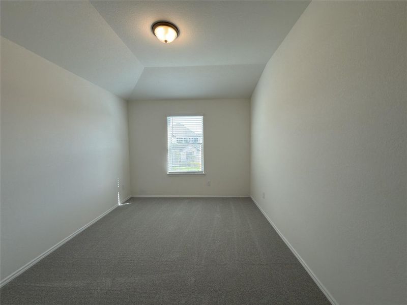 Spacious, unfurnished interior of a new home in River Bluff, Leander (Image 30).