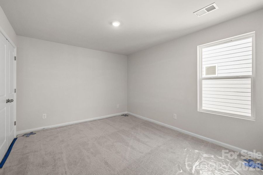 Spacious, unfurnished interior of a new home in McFarland Estates, York (Image 21).