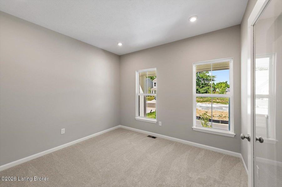 Spacious, unfurnished interior of a new home in Bridle Run, Louisville (Image 22). Spacious, unfurnished interior of a new home in Bridle Run, Louisville (Image 22).