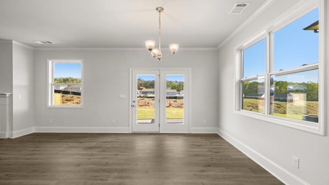 Spacious, unfurnished interior of a new home in , Dallas (Image 14).
