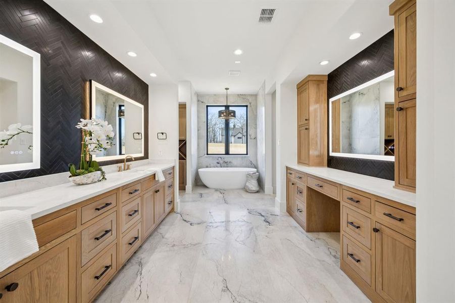 Furnished interior view inside a new home in , Weatherford (Image 16).