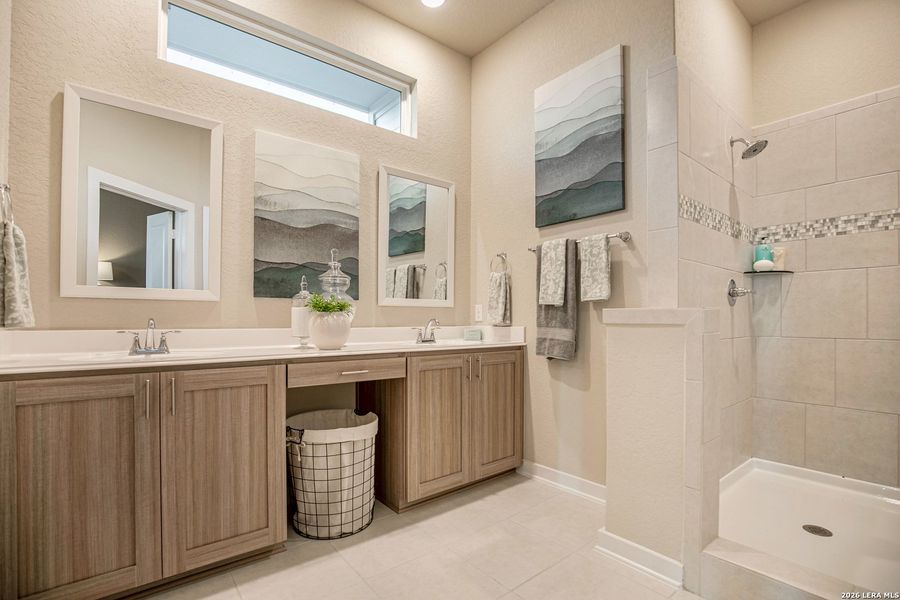 Furnished interior view inside a new home in Rose Hill, San Antonio (Image 15).