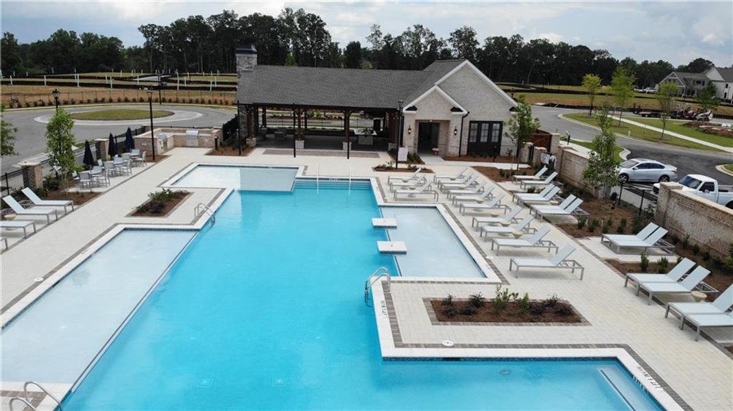 Community amenities in Millcroft Townhomes, Buford (Image 44).