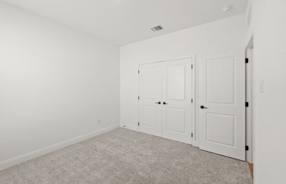 Spacious, unfurnished interior of a new home in Patterson Ranch, Georgetown (Image 47).