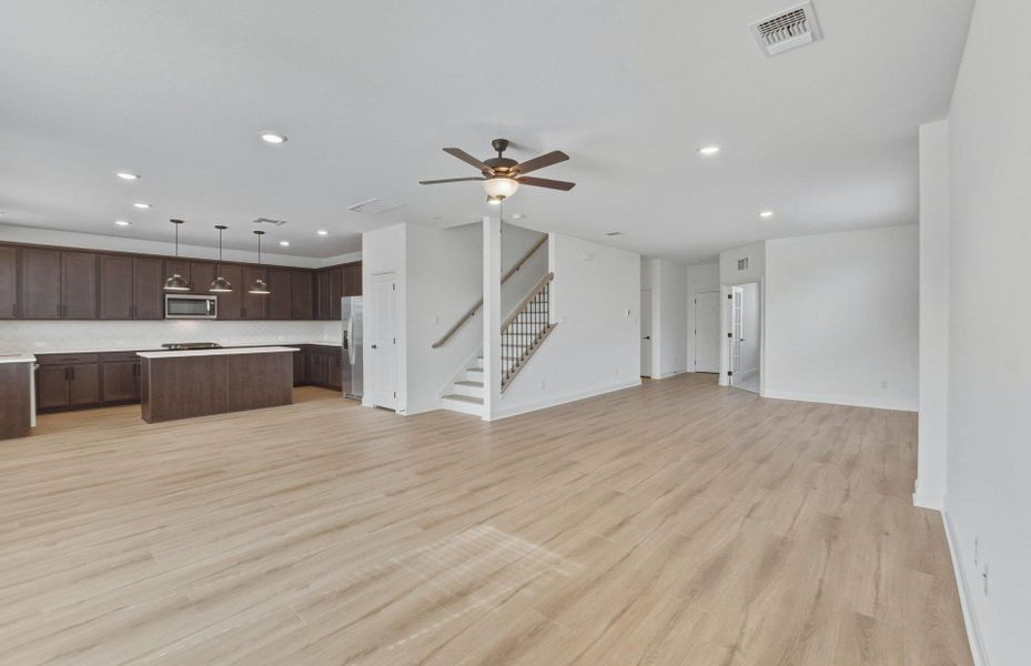 Spacious, unfurnished interior of a new home in Patterson Ranch, Georgetown (Image 18).