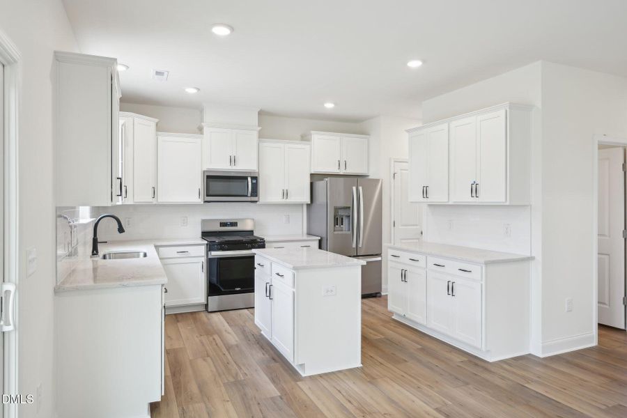 20-web-or-mls-Shelby Meadow Ln-0305-020