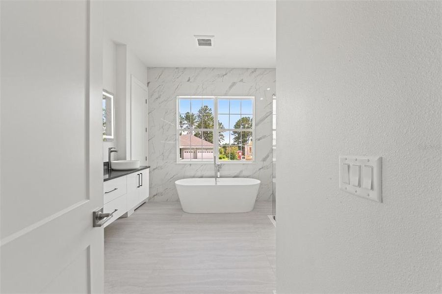 Furnished interior view inside a new home in Southern Hills Plantation, Brooksville (Image 15). Furnished interior view inside a new home in Southern Hills Plantation, Brooksville (Image 15).